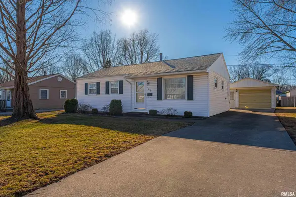 145 Debruler Drive, Lincoln, IL 62656