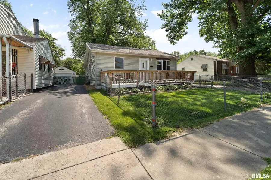 2176 Martin Luther King Jr Drive, Springfield, IL 62703 - #2