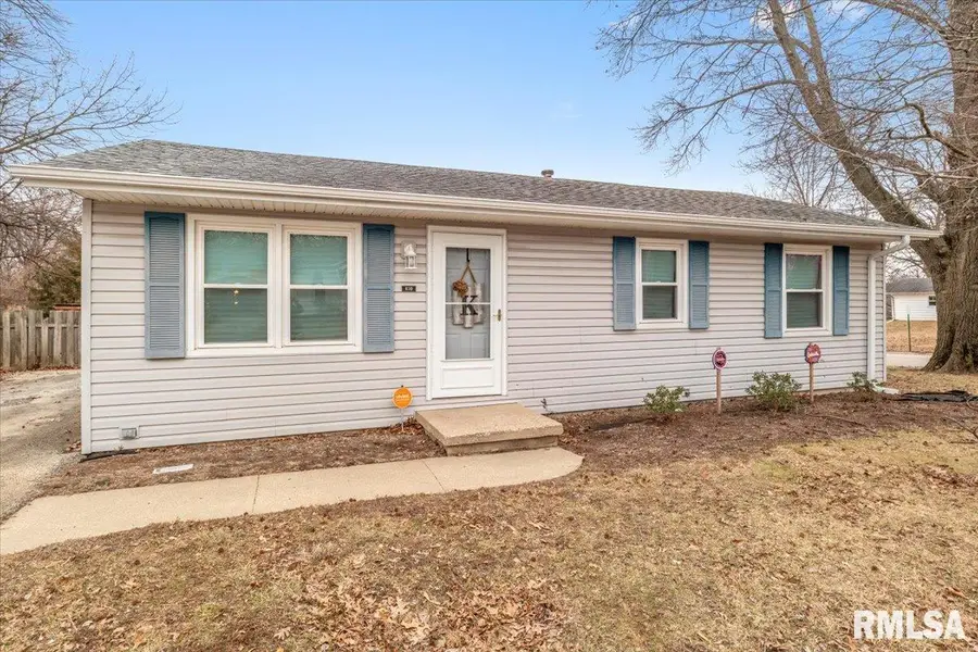 830 N 7th Street, Riverton, IL 62561 - #2