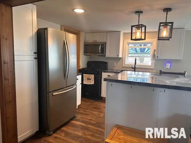 1007 Massey Lane, Jacksonville, IL 62650 - #3