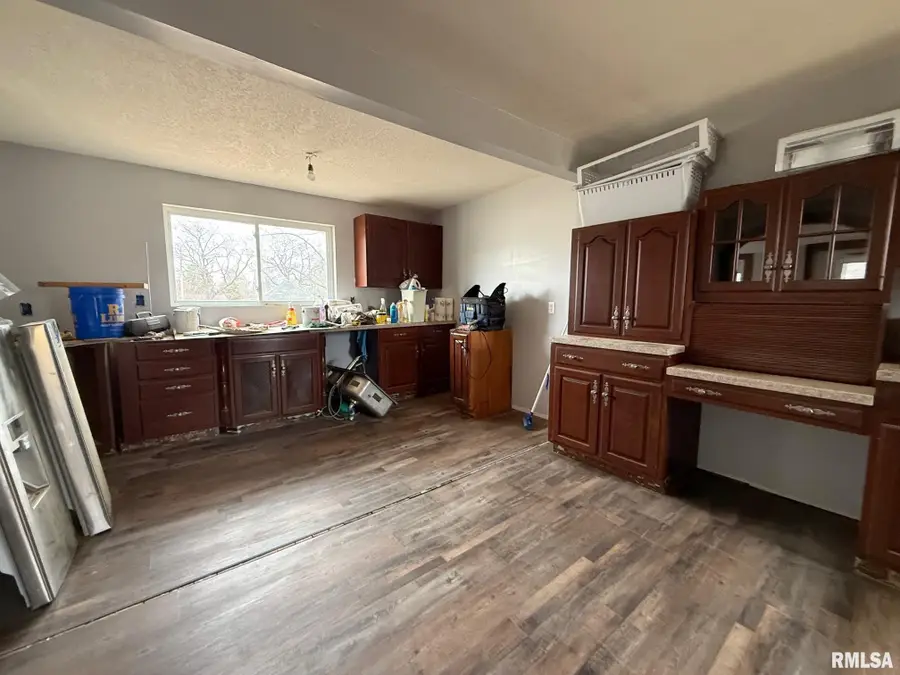 305 W Market Street, Table Grove, IL 61482 - #3