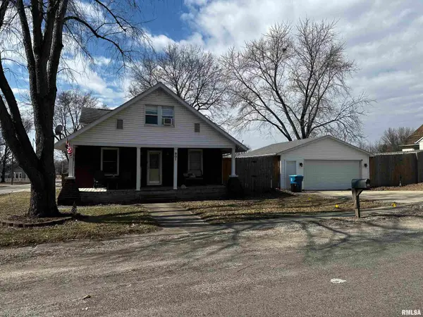 901 N 6th Street, Riverton, IL 62561