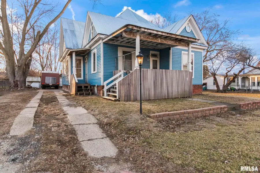 227 N Walnut, Maroa, IL 61756 - #3