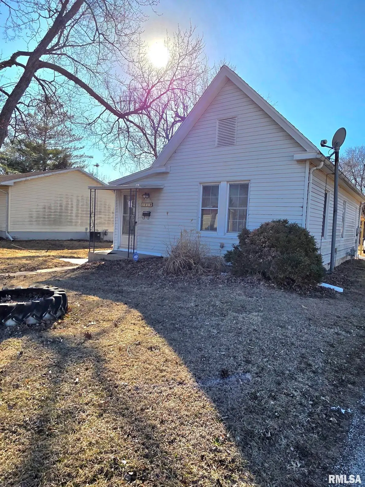 1419 N 15th Street, Quincy, IL 62301 - #1