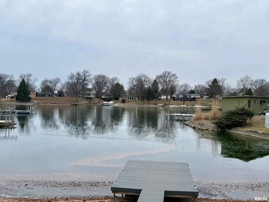 807 Poplar Drive, Petersburg, IL 62675 - #3