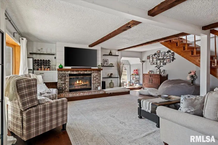 12 Oakland Drive, Riverton, IL 62561 - #2