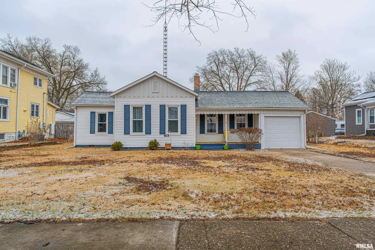 310 Pekin Street, Lincoln, IL 62656 - #1