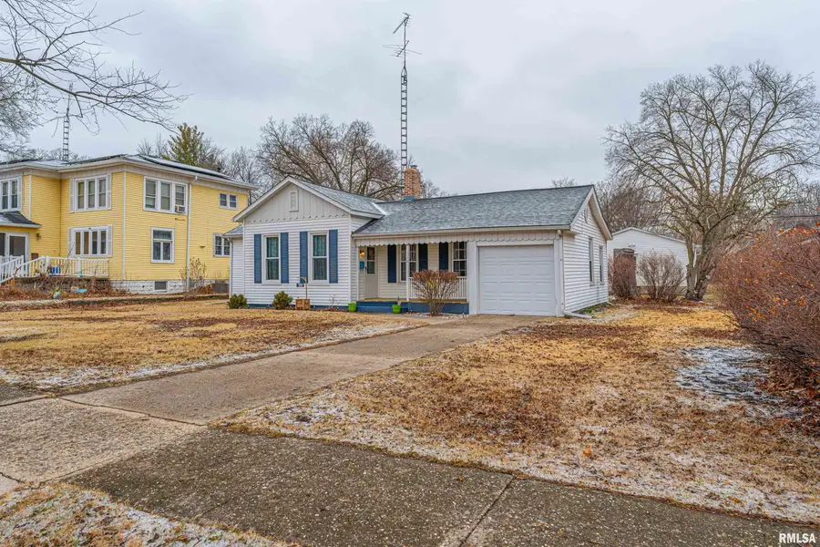 310 Pekin Street, Lincoln, IL 62656 - #2