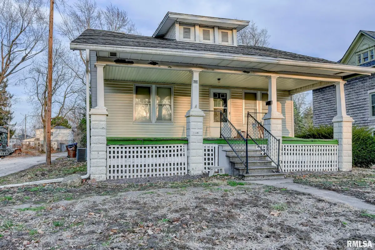 408 S Cherokee Street, Taylorville, IL 62568 - #1