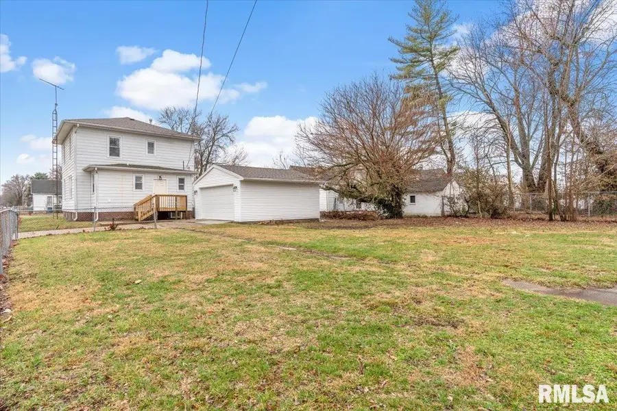 1529 E Edwards Street, Springfield, IL 62703 - #2