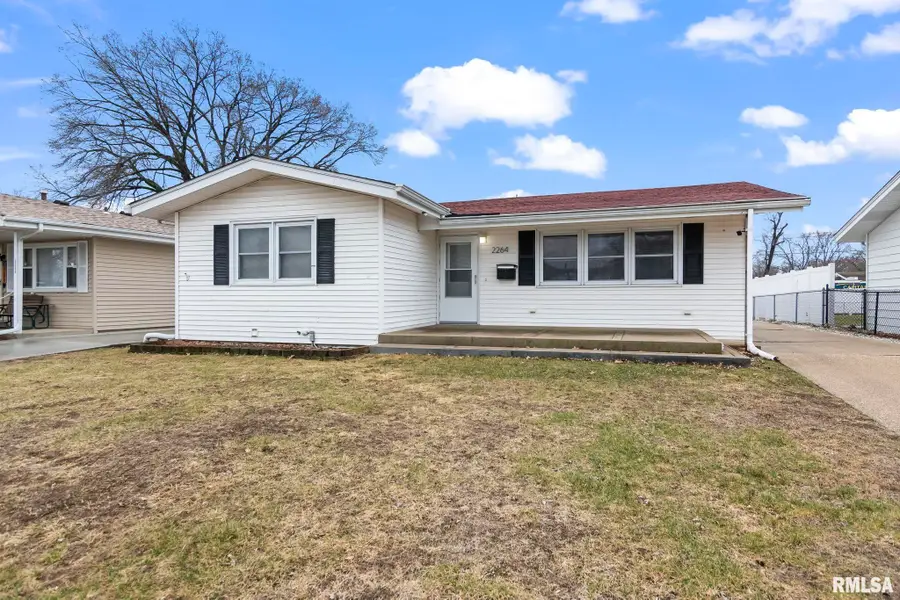 2264 E Eleanor Avenue, Springfield, IL 62702 - #2