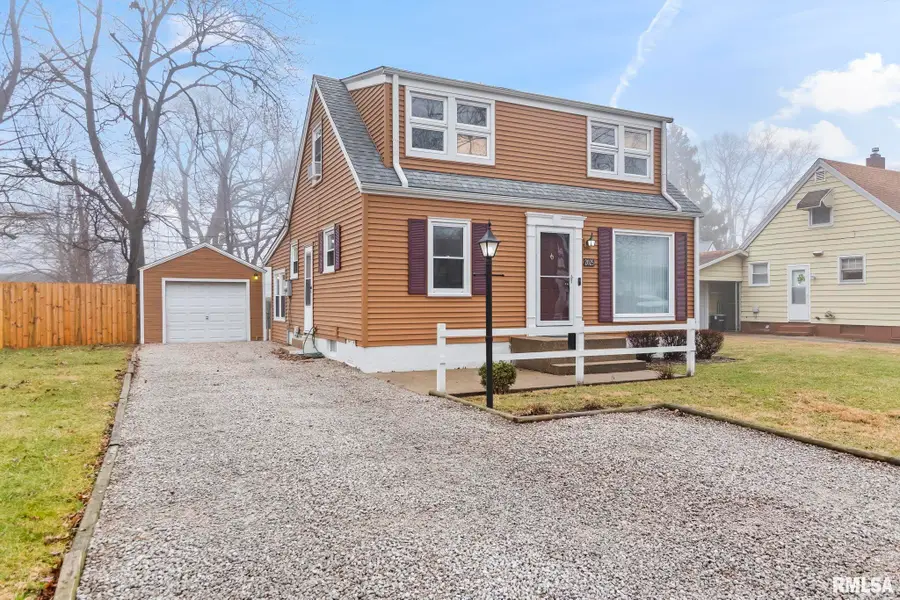 2025 E Hood Street, Springfield, IL 62703 - #2