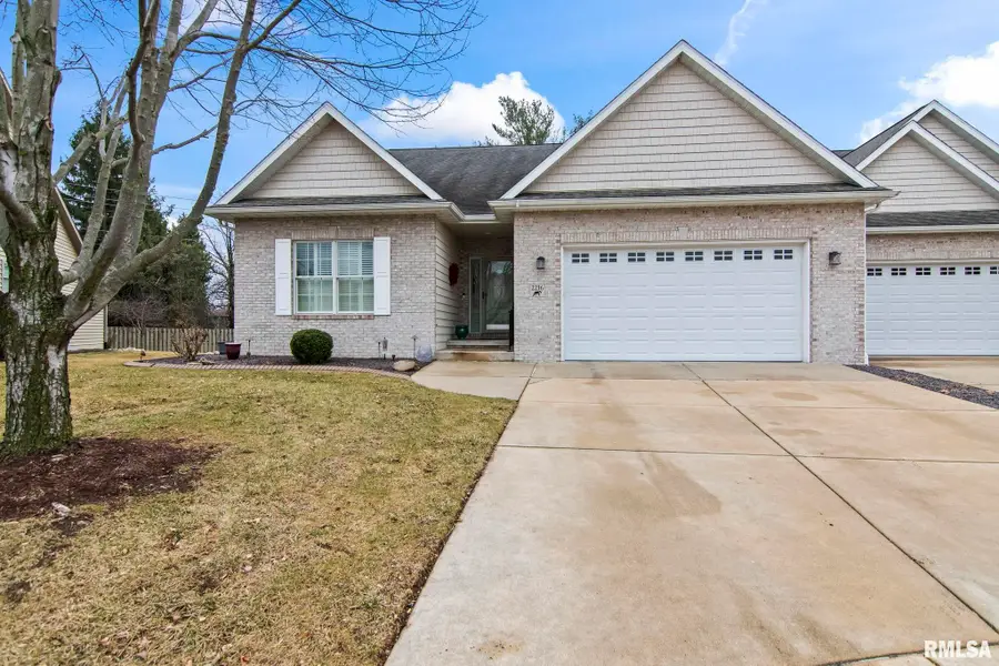 2216 Charlack Avenue, Springfield, IL 62704 - #3