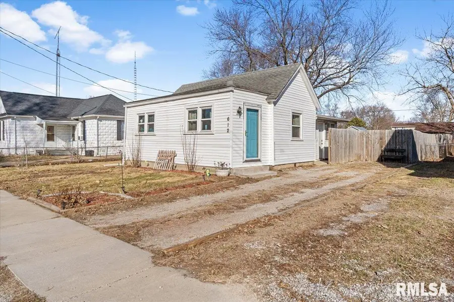 612 S Lincoln Street, Divernon, IL 62530 - #3