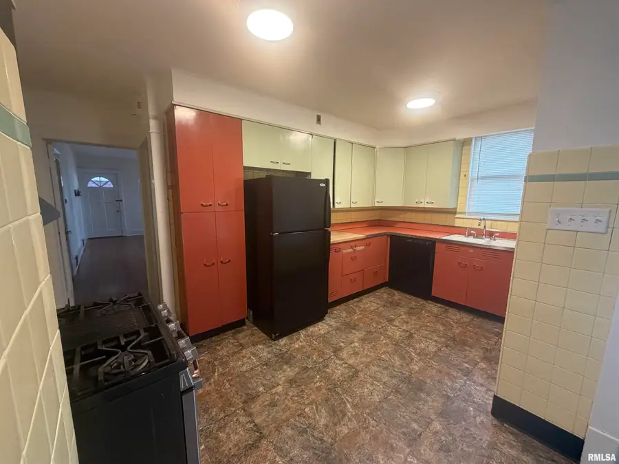 1101 N Walnut Street, Springfield, IL 62702 - #3