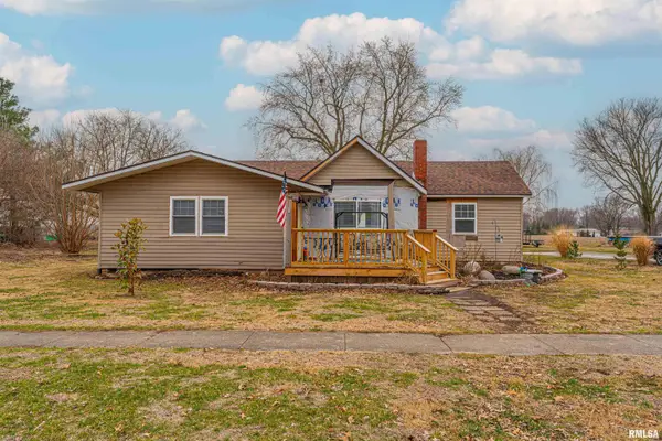 603 E Elm Street, Mason City, IL 62664