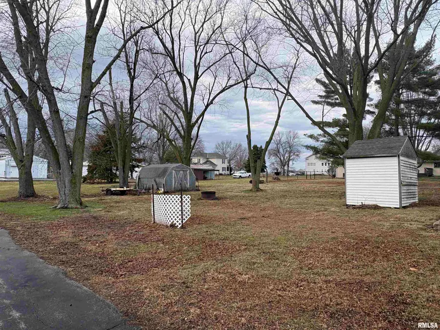 107 N Fulton Street, Payson, IL 62360 - #3