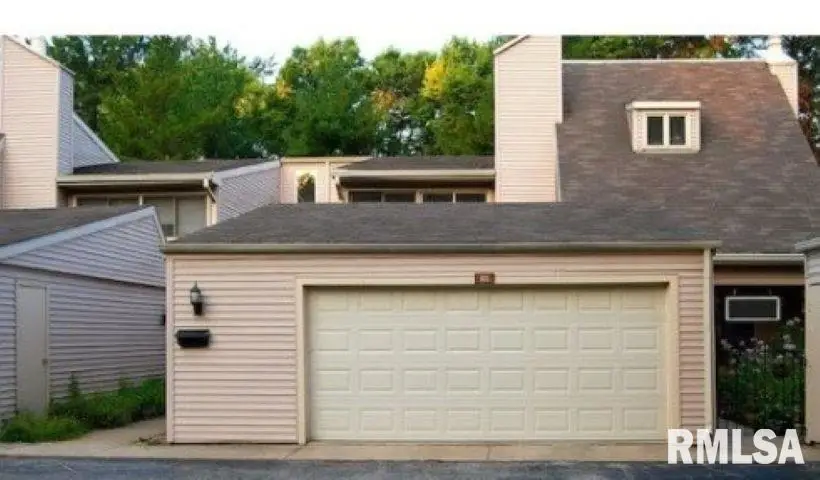 10 Country Place, Springfield, IL 62703 - #1