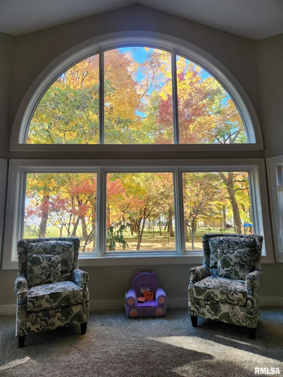 9343 Prairie Creek Road, New Berlin, IL 62670 - #2