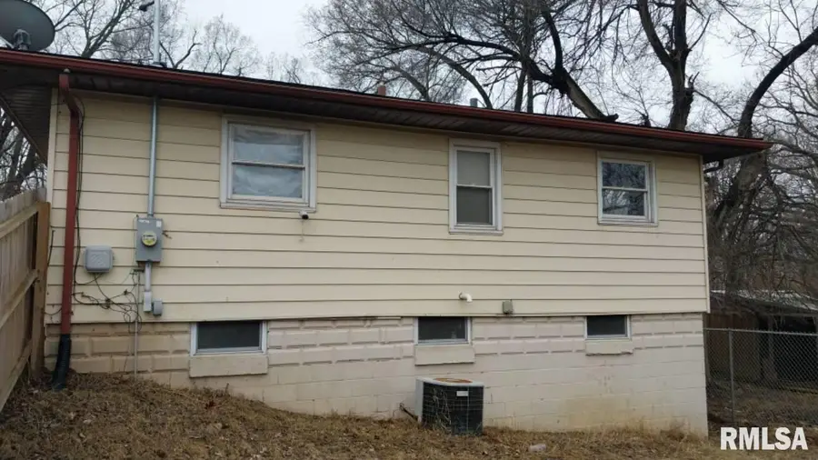 328 Randolph Street, East Peoria, IL 61611 - #3