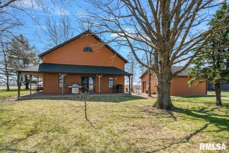 1097 E 180 N Road, Nokomis, IL 62075 - #2