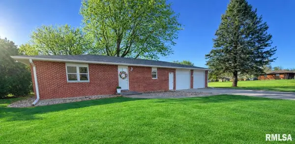 206 Pine Street, Ursa, IL 62376