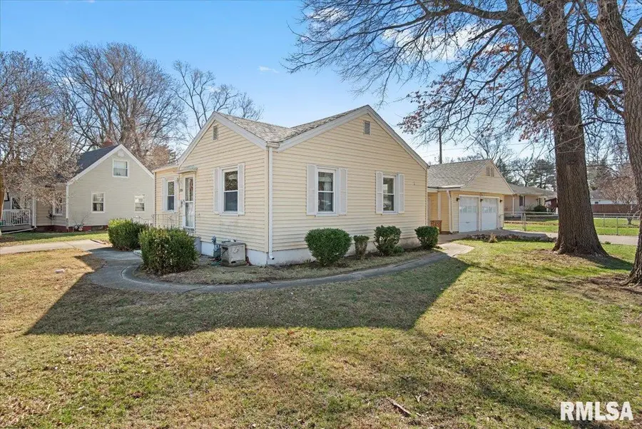 2100 E Hood Street, Springfield, IL 62703 - #2