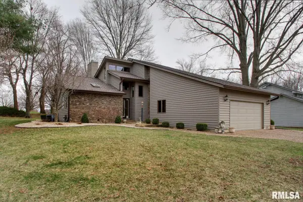 2101 S 30th Street, Quincy, IL 62301