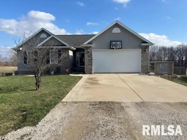 212 Hillcrest Drive, Mechanicsburg, IL 62545