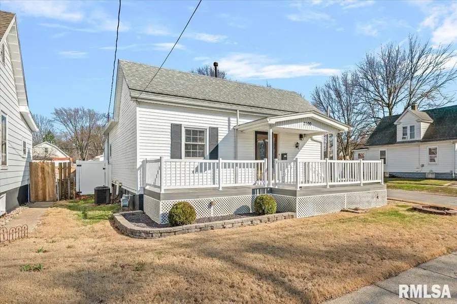 2100 N 16th Street, Springfield, IL 62702 - #2