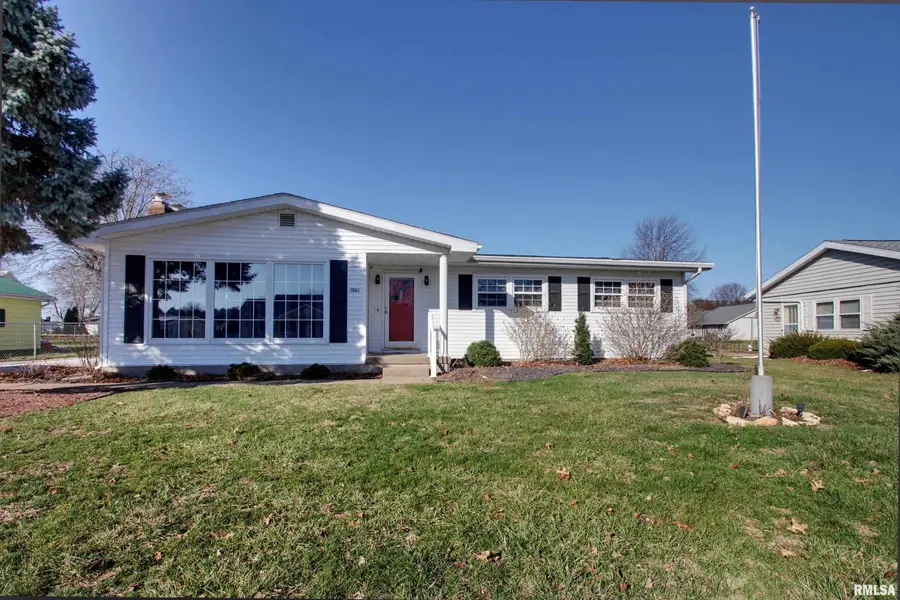 2901 Riverside Terrace, Quincy, IL 62305 - #2