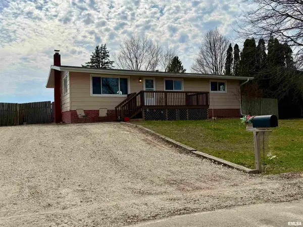 194 Lakeview Drive, Wataga, IL 61488