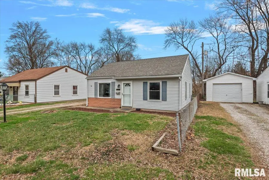 3022 S 3rd Street, Springfield, IL 62703 - #2