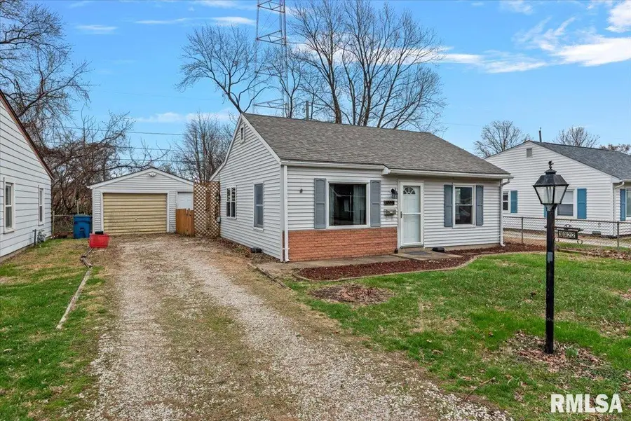 3022 S 3rd Street, Springfield, IL 62703 - #3