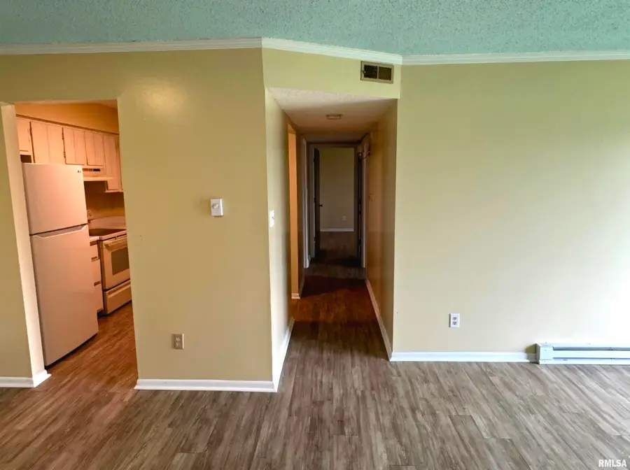 243 S Durkin Drive #24, Springfield, IL 62704 - #2