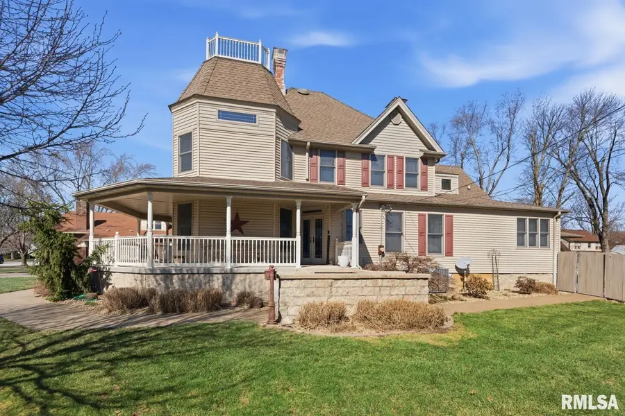 1618 S Main Street, Jacksonville, IL 62650 - #3