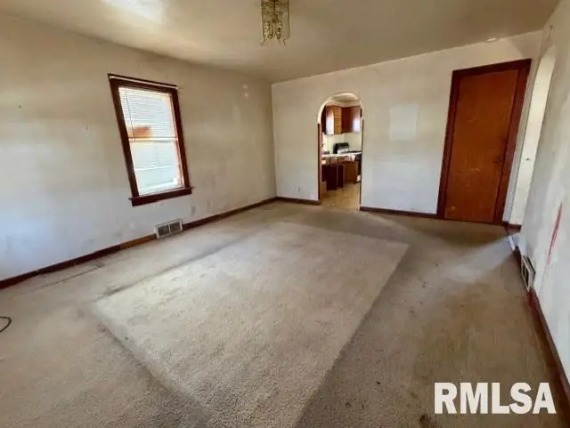 2216 S 13th Street, Springfield, IL 62703 - #3