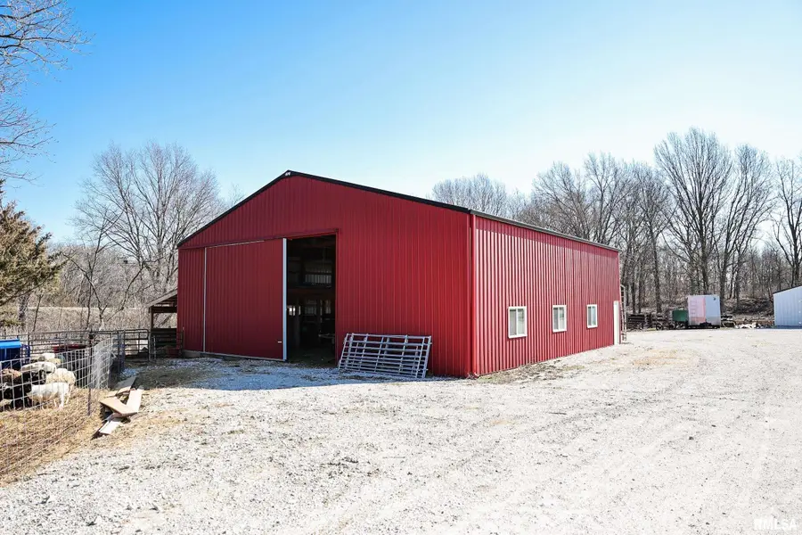 3065 E County Road 1000, Plymouth, IL 62367 - #3