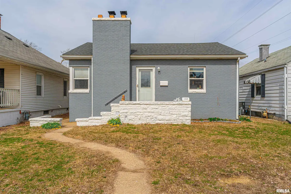 1717 E Keys Avenue, Springfield, IL 62702 - #1