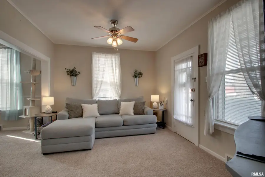 420 N 29th Street, Quincy, IL 62301 - #3