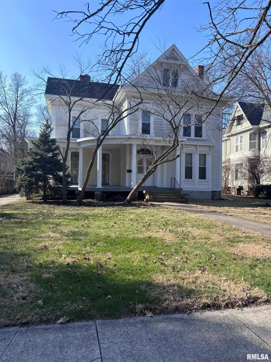 839 W State Street, Jacksonville, IL 62650 - #2