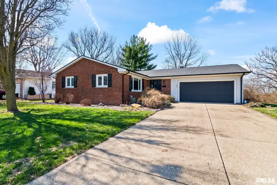 21 Drawbridge Road, Springfield, IL 62704 - #3