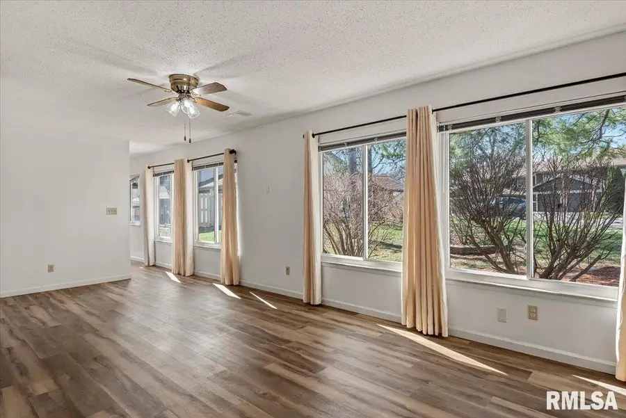 36 Trailridge Lane, Springfield, IL 62704 - #3