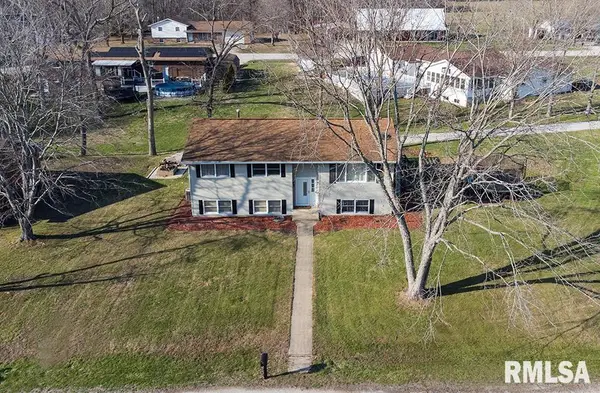 15047 N Colony Lane, Effingham, IL 62401