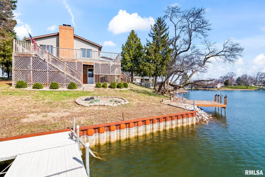 565 Paw Paw Road, Petersburg, IL 62675 - #2