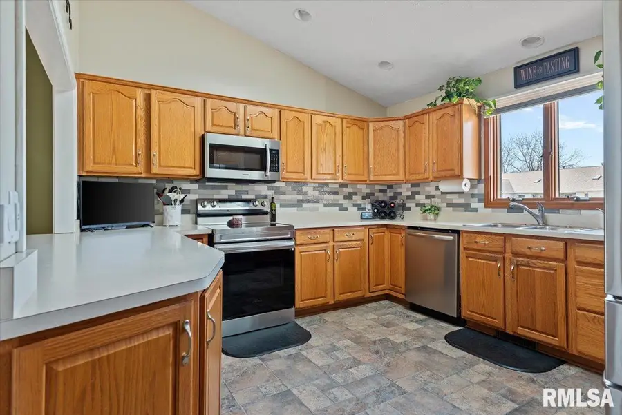 2806 Haggard Drive, Springfield, IL 62711-6208 - #2