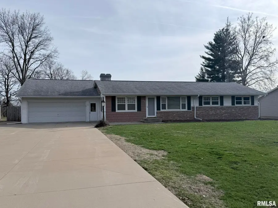 128 Lakeland Drive, Galesburg, IL 61401 - #2