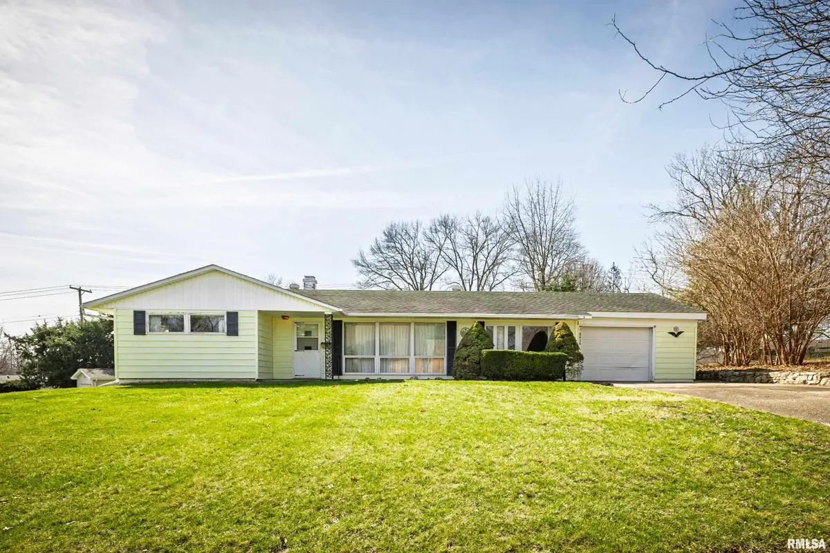 2414 Monroe Street, Quincy, IL 62301 - #1