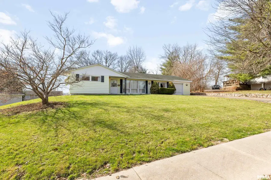 2414 Monroe Street, Quincy, IL 62301 - #2