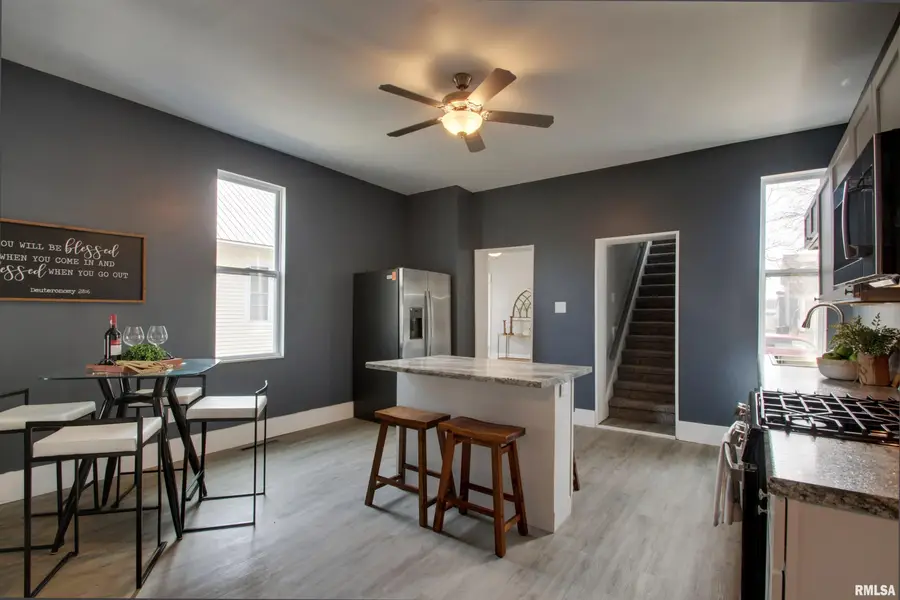 1029 Madison Street, Quincy, IL 62301 - #3